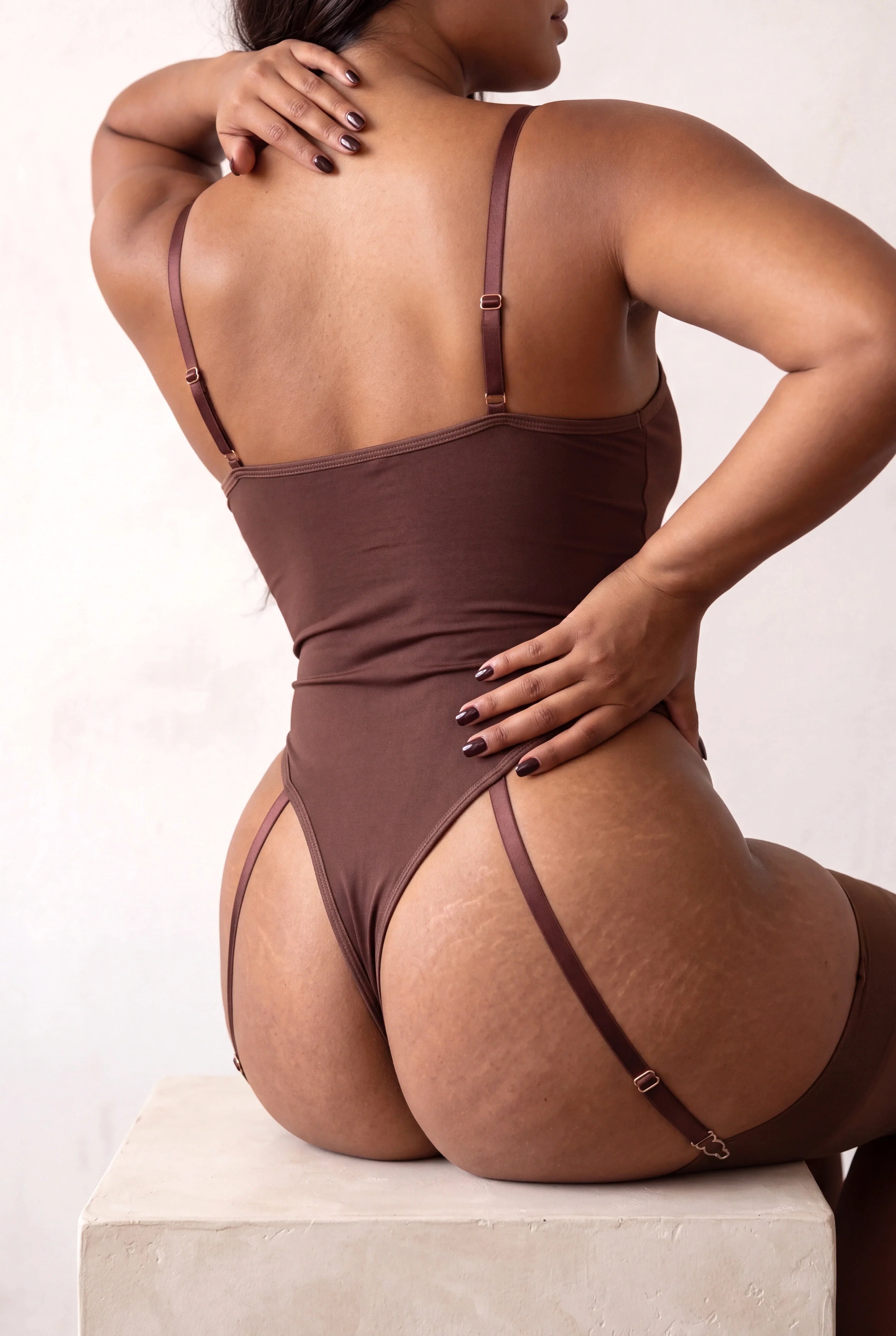 Body til kvinder - GIA Chestnut - NAKED Underwear - Produktdetalje bagfra